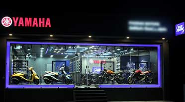 Yamaha achieves milestone with 300 Blue Square outlets in India