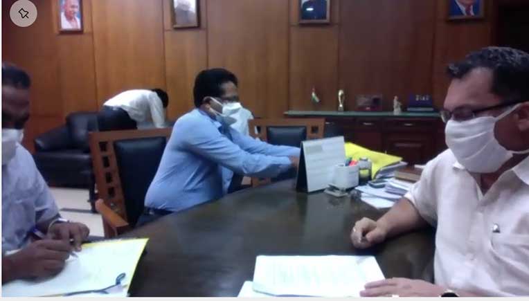 CESL signs agreements for over 30,000 e-vehicles with Goa, Kerala 