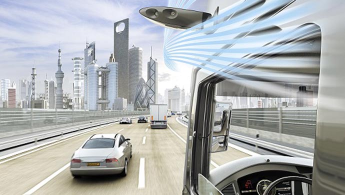 The elimination of the exterior mirrors has a positive effect on wind resistance, meaning less fuel consumption and better vehicle interior acoustics.