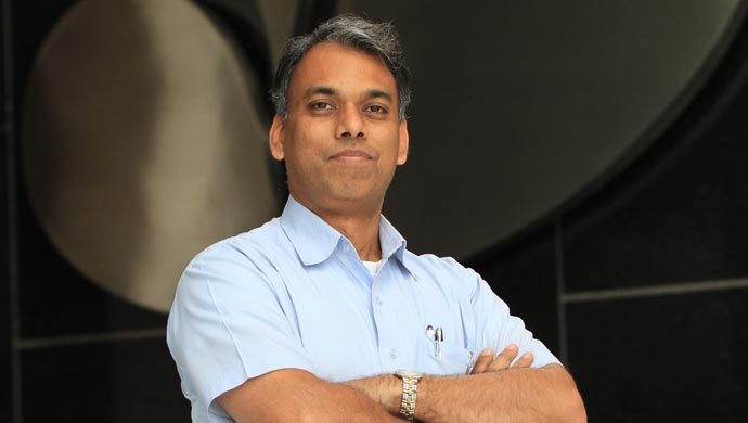 Dr. Ravi Damodaran