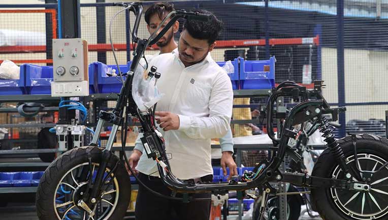 Revamp Moto begins production of 120 bikes at Nasik microfactory