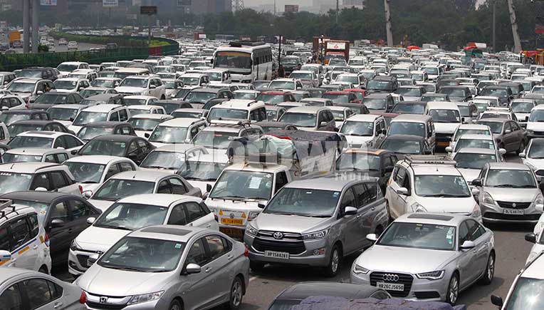 Fiscal 2020-21, April 2021 vehicle registrations down (-) 38pc, (-) 28 pc: FADA