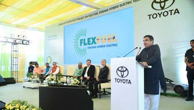 Nitin Gadkari addressing the meet