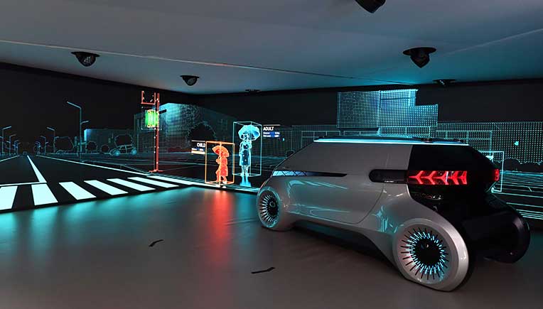 Hyundai Mobis lights path to avoid accidents involving autonomous vehicles
