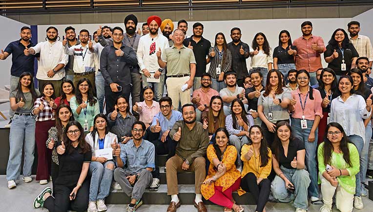 Hyundai Motor Group Executive Chair Euisun Chung visits India 