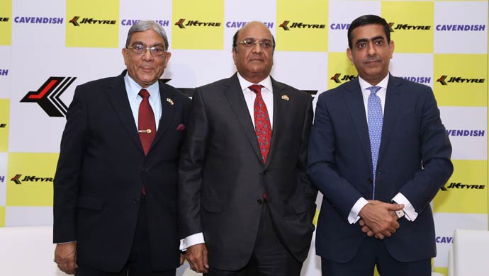 From L to R : Arun Kumar Bajoria Director & President (International Operations), Dr. Raghupati Singhania, Chairman & MD and Vivek Kamra President, India Operations