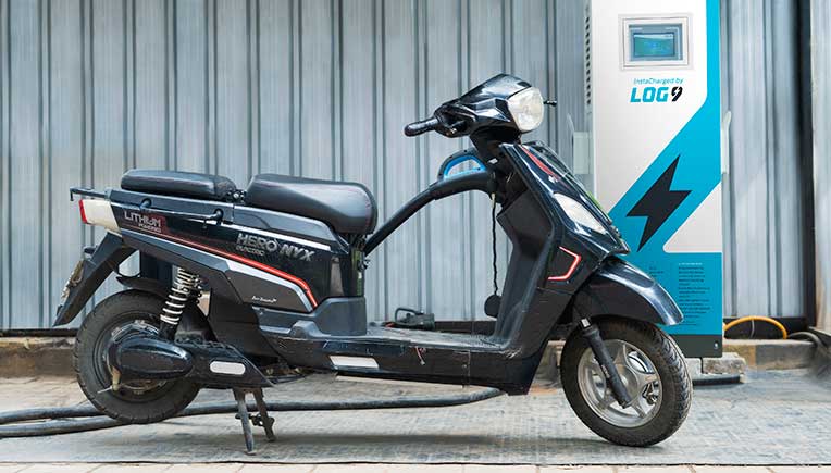 Log9 RapidX insta charging batteries for Hero Electric EVs in new tie up