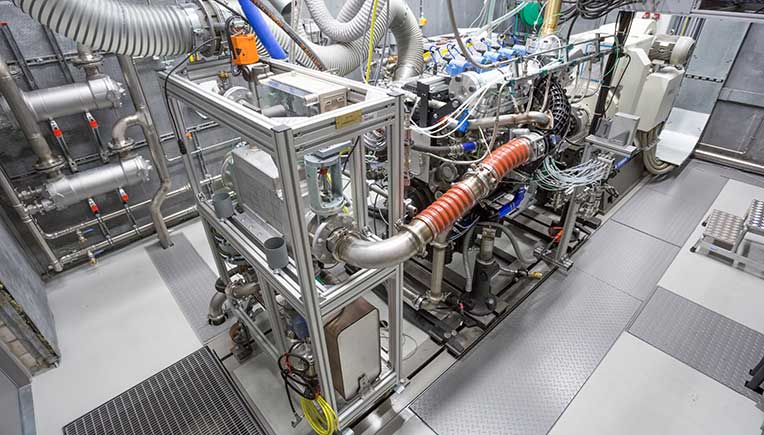 mahle_hydrogen-engine-on-the-test-bench