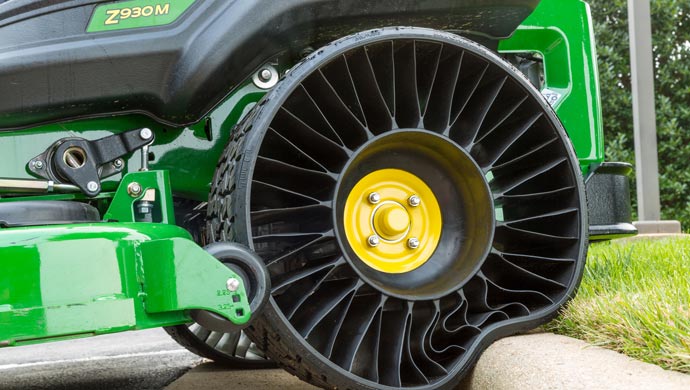 Michelin X Tweel airless radial tyre