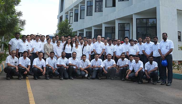 Priya Kapur hails worker excellence at Sona Comstar’s Chakan plant 