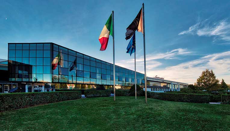 Record-breaking 2021 for Automobili Lamborghini with 8,405 cars delivered