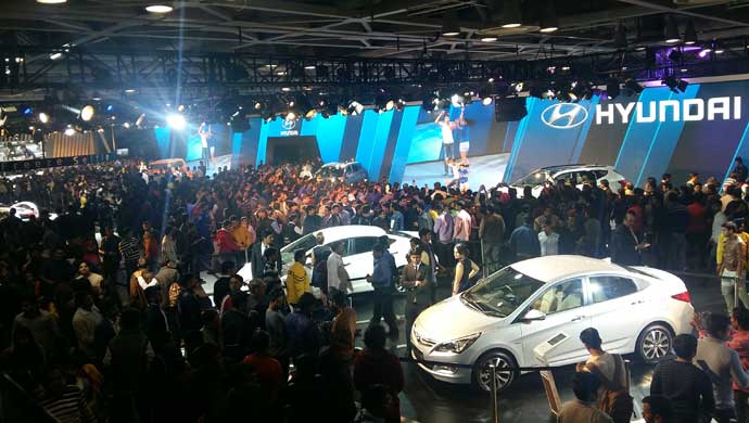 Crowds outside Hyundai stall