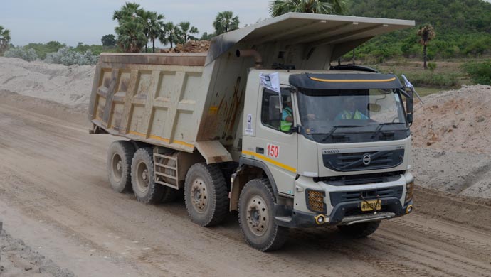 Volvo truck during Fuel watch contest