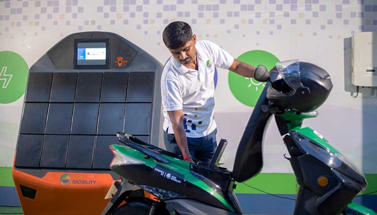 Sun Mobility to power 50000 food delivery vehicles for Zomato