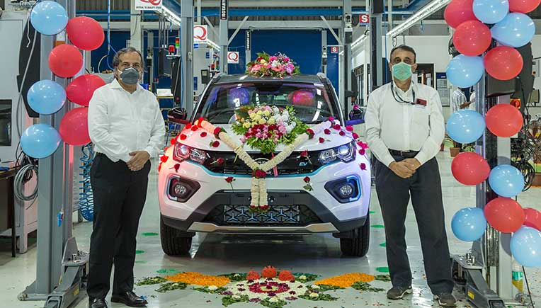 L to R - Anand Kulkarni, Product Line Director - EV & ALFA Architecture - PVBU, Tata Motors and Jayadeep Desai, Plant Head _ PVBU, Tata Motors Pune