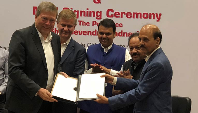 Top Tatat Motors management with Maharashtra CM and officials
