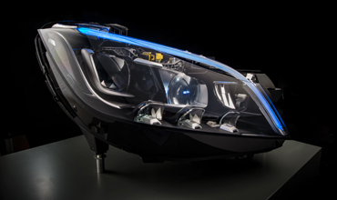 Mercedes-Benz lights up our world, bright and smart
