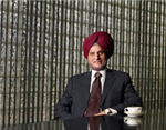 Onkar Kanwar of Apollo Tyres honoured