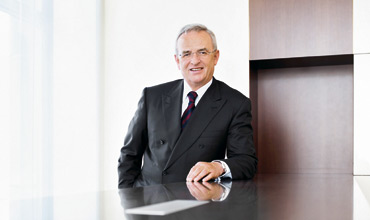 Volkswagen CEO Dr. Martin Winterkorn quits over emissions scandal