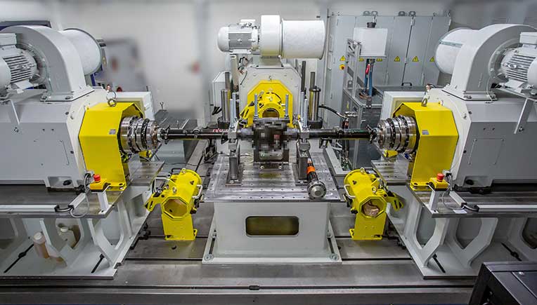 Photo caption: Transmission Test Bench - Similar Differential Unit Test Bench realized by ZF.