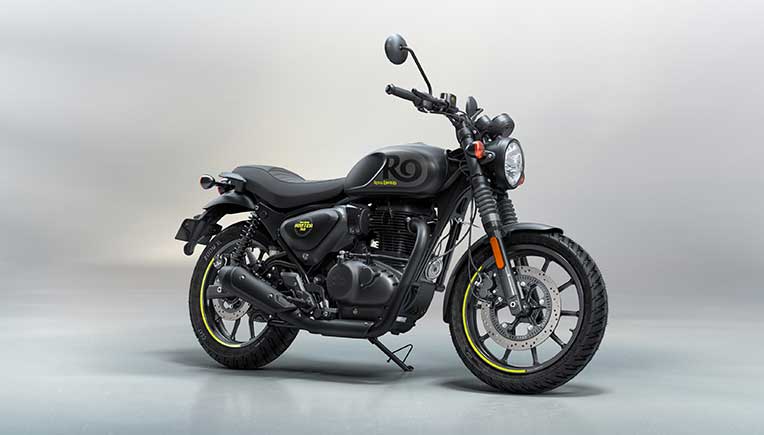 2025 Hunter 350 in new graphite grey colourway at RS 1.76 lakh