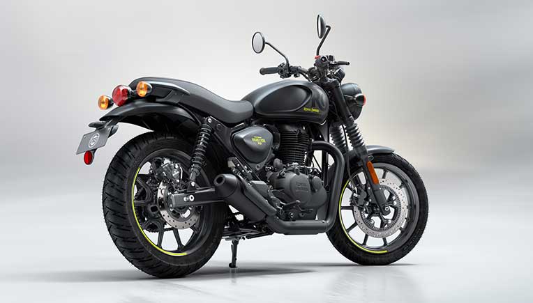 2025 Hunter 350 in new graphite grey colourway at RS 1.76 lakh