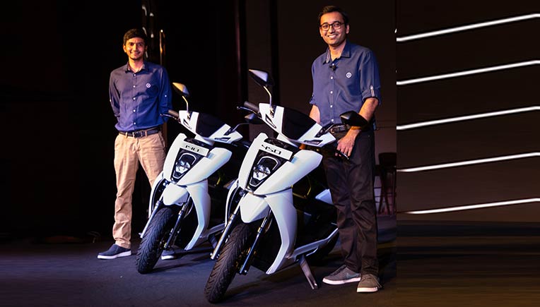 L-R- Swapnil Jain, CTO & Co-Founder, & Tarun Mehta, CEO & Co-Founder, Ather Energy