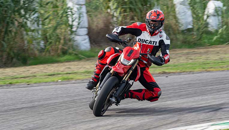 Ducati Hypermotard 698 Mono: the new benchmark for road Supermotards