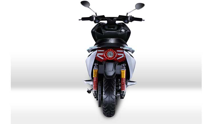 Everve Motors unveils maiden luxury e-scooter EF1