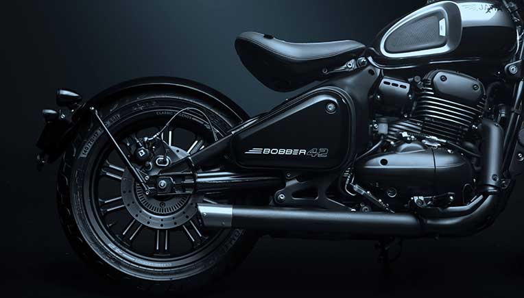 Jawa 42 Bobber Black Mirror 