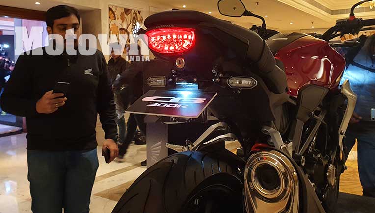 HMSI launches Honda Neo Sports Café CB300R at Rs 2.41 lakh