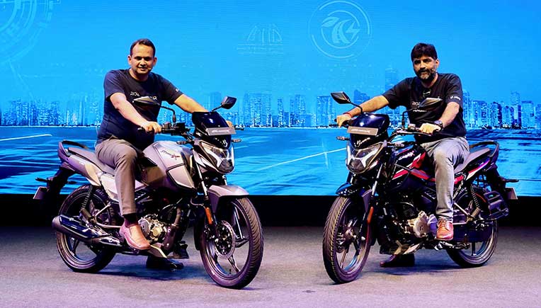 Ashutosh Varma, Chief Business Officer _ India BU, and Anuj Dua, Head _ Global Product Planning, Hero MotoCorp