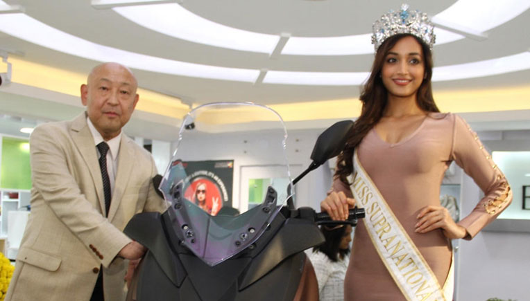 Masaki Asano with Ms. Srinidhi Shetty