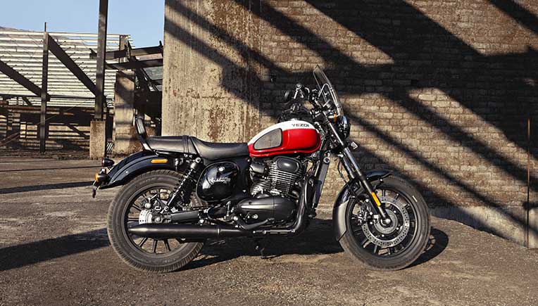 Yezdi-Roadster-Crimson-Dual-Tone