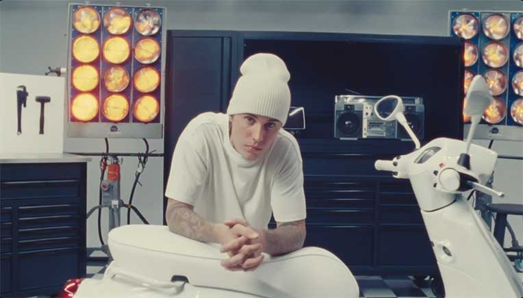 Justin Bieber x Vespa