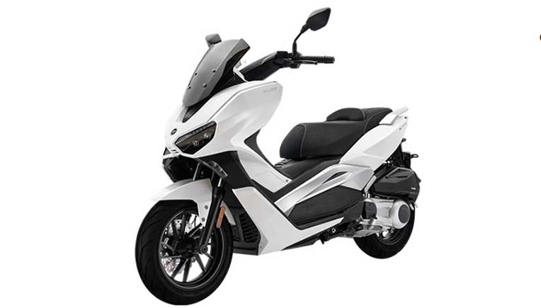 Keeway India Sixties 300i, Vieste300 scooters priced at Rs 2.99 lakh each