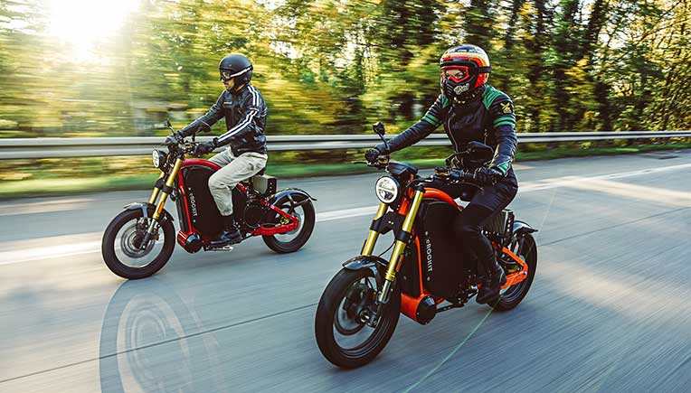 LML, eROCKIT of Germany sign LOI to form JV to manufacture hyperbike in India 