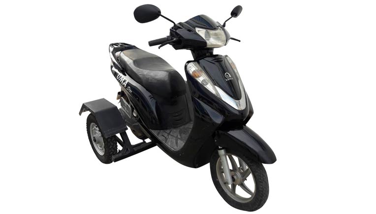 Oma Star Spl, an electric scooter designed especially for the differently–abled