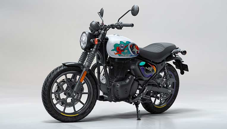 Top variant Moonshot White 