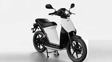 125cc White Suzuki Burgman Street 125 Motorcycle at Rs 52000/unit in Pune