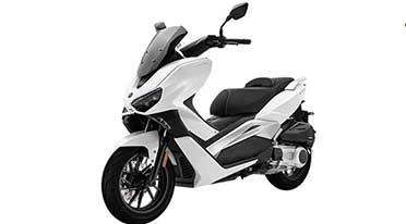 Keeway India Sixties 300i, Vieste300 scooters priced at Rs 2.99 lakh each