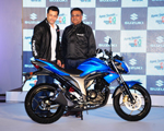 SUZUKI unveils ‘Gixxer’ motorcycle, Let’s scooter