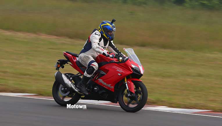 TVS Apache RR 310 Review: Beauty & Beast