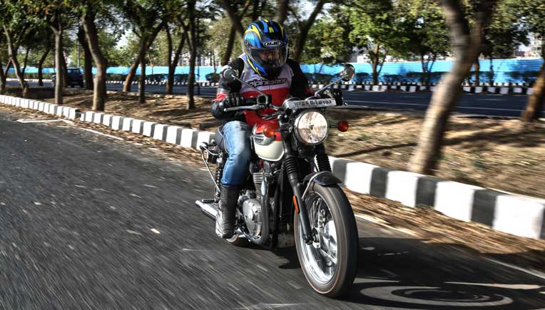 Triumph Bonneville T100 Review motorcycle review