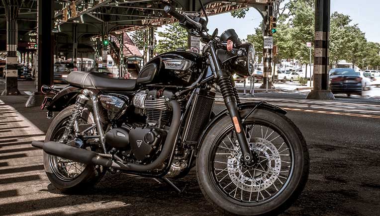Triumph Bonneville T100 black
