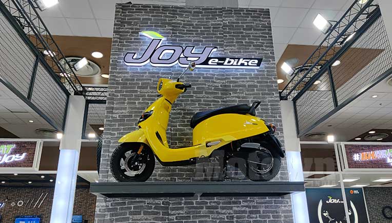 WardWizard unveils high-speed electric scooter Mihos