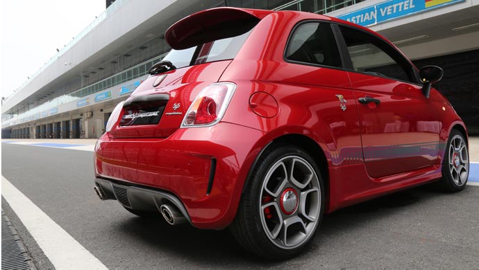 Rear shot of the Abarth 595 Competizione 