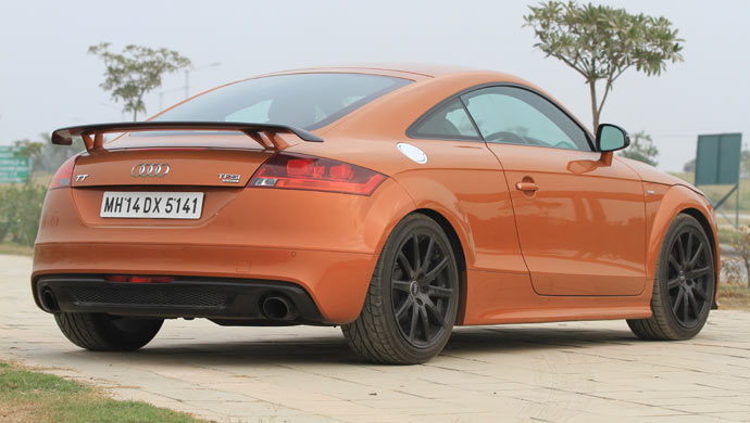 Gorgeous rear!