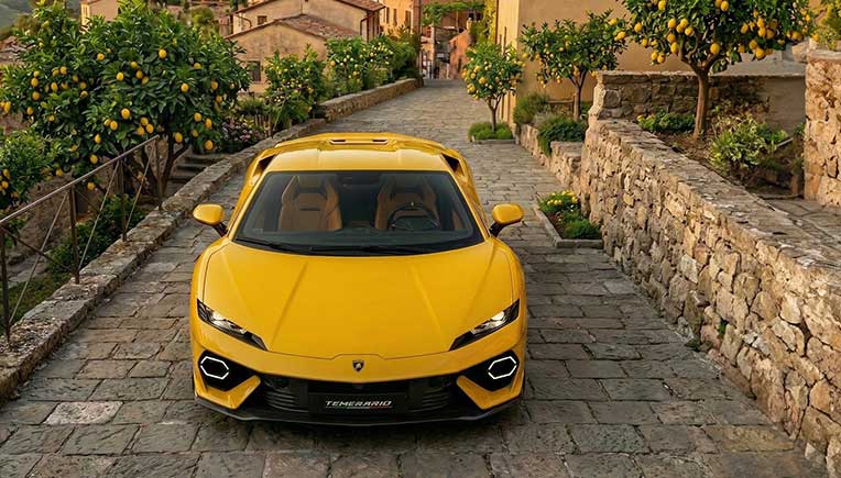 Automobili Lamborghini expands Ad Personam palette with new colours 