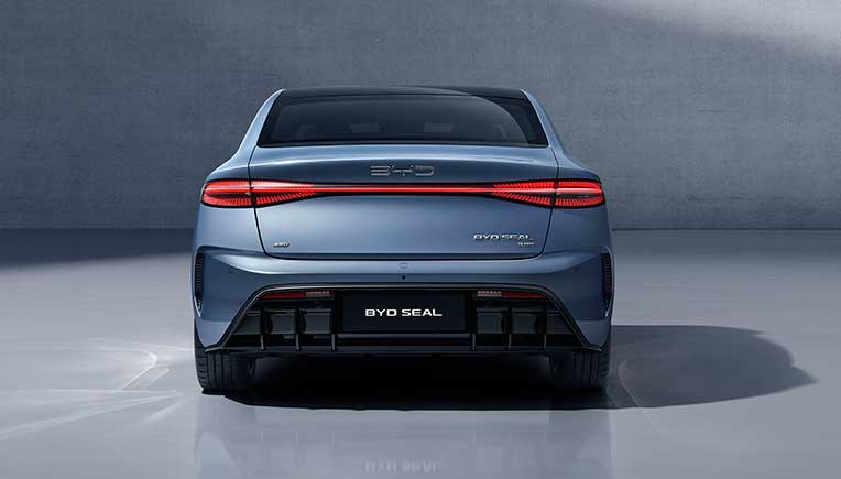 Boundless-LED-Tail-Light